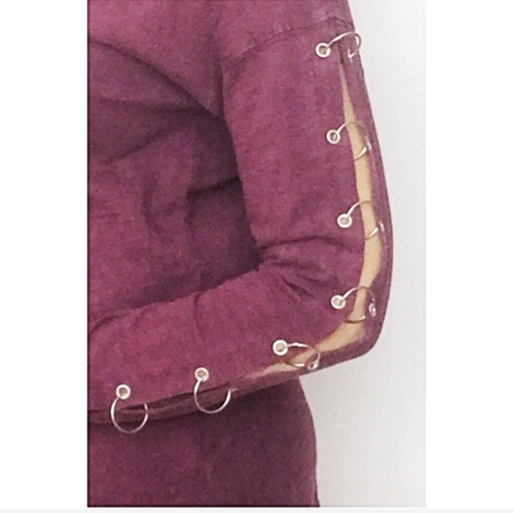 📍SALE Sassy Chic Raspberry Ring Sleeve Top S - Picture 3 of 5
